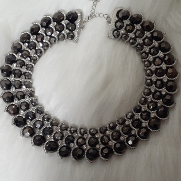 Choker - Picture 2 of 2